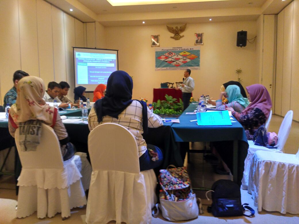 Training Pengelolaan Limbah B3 - Reksa Buana Consulting & Training Sidoarjo